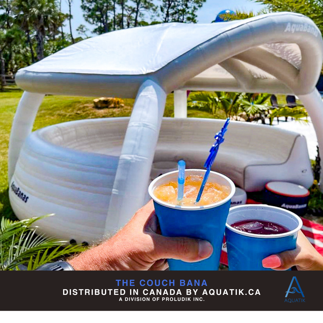 Plateforme gonflable de type canapé Aquabanas. Offre une zone de détente flottante confortable pour groupes en milieux aquatiques