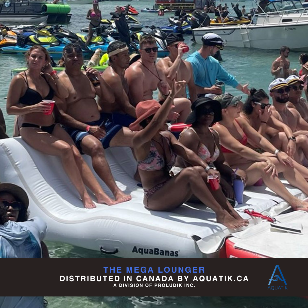 Grande plateforme gonflable de type Méga Lounger Aquabanas. Offre un espace de détente luxueux pour les environnements aquatiques
