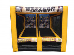 Jeu gonflable d’équilibre où deux participants s’affrontent. Activité compétitive idéale pour les défis en groupe