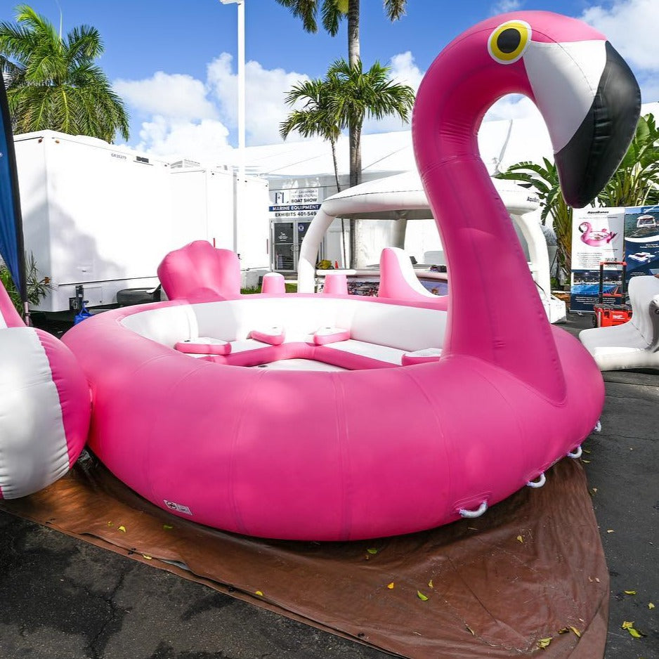 Structure gonflable rose en forme de flamant. Élément décoratif et ludique pour activités nautiques ou événements sur l’eau
ileflottante-inflatableisland-aquabanas-flamingo-giantflamingo-flamandrose-flamand-flamandgonflable-zoobanas-aquatik-proludik-inflatableisland-inflatable-embarcation-boat-smallboat-canada-villedequebec-montreal-ottawa-vancouver-ontario-grandslacs-longueuil