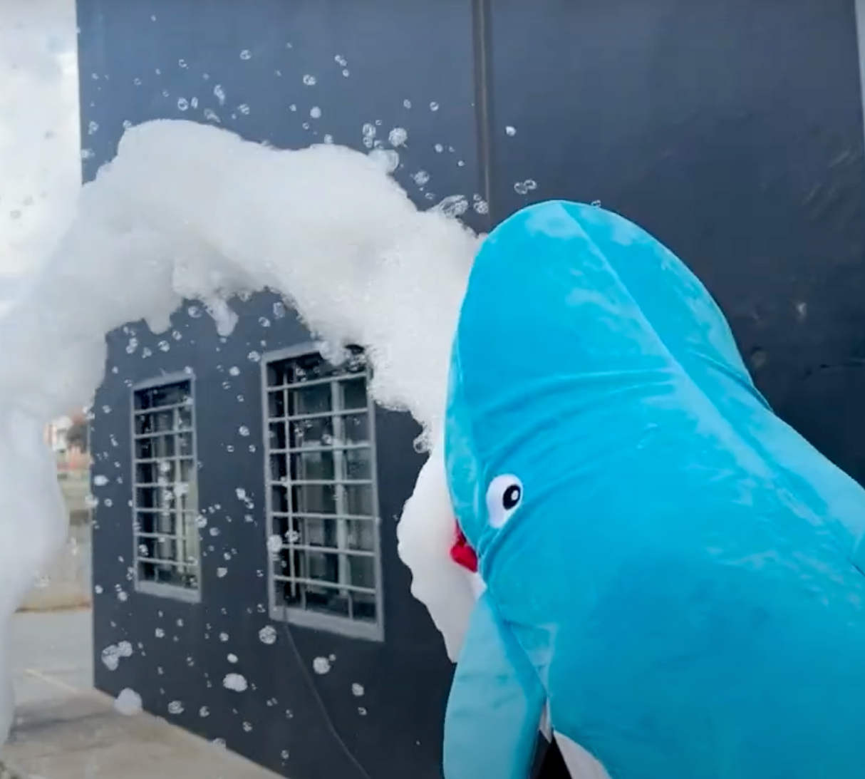 foamtastik_machine_canonamousse_foamcannon_foam_foamparty_partydemousse_poolideas_ideepiscine_partypiscine_été_quebec_canada_saguenay_vente_location_ontario_ottawa_toronto_vancouver_montreal