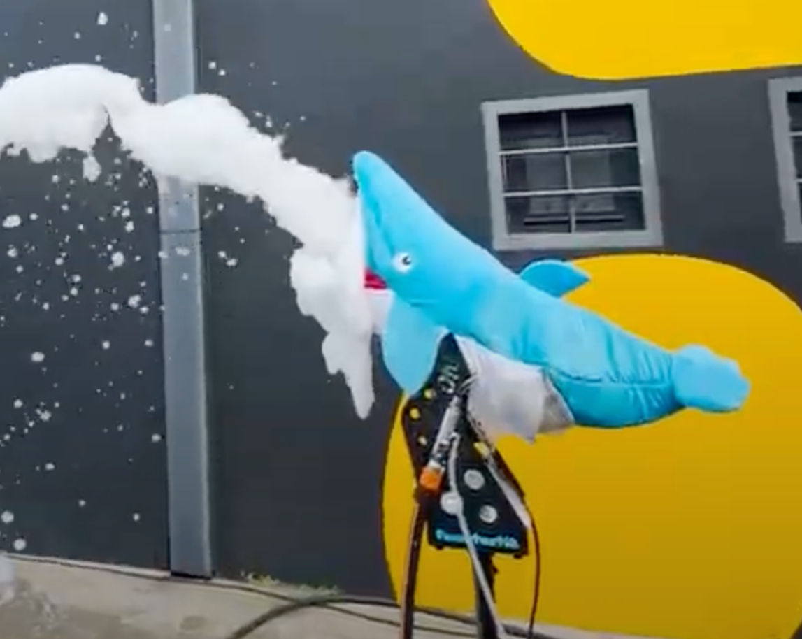 foamtastik_machine_canonamousse_foamcannon_foam_foamparty_partydemousse_poolideas_ideepiscine_partypiscine_été_quebec_canada_saguenay_vente_location_ontario_ottawa_toronto_vancouver_montreal