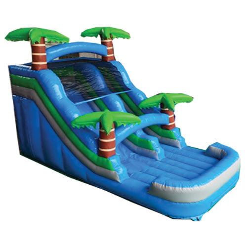 Glissade gonflable décorée de palmiers tropicaux. Activité estivale idéale pour les fêtes extérieures et festivals