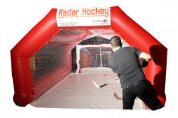 Jeu gonflable de tir au hockey avec radar intégré. Permet de mesurer la vitesse des tirs lors d’activités sportives