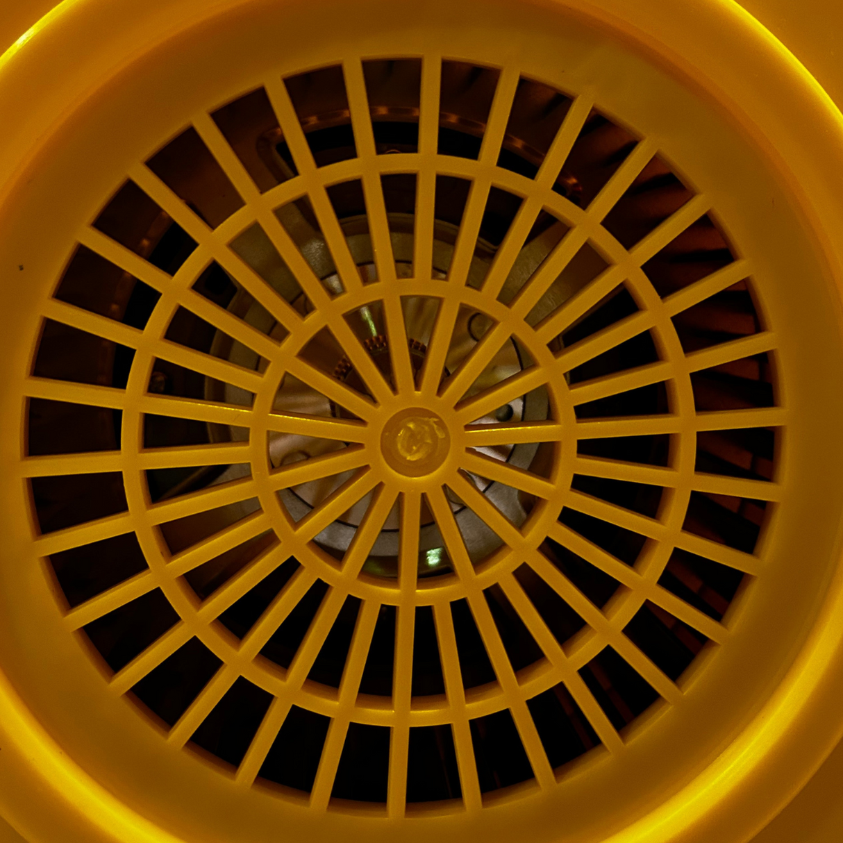 Souffleur compact de 1HP pour gonflables. Conçu pour usage extérieur lors d’événements ou installations mobiles souffleur-2hp_airblower_sale_rental_vente_souffleur_air_quebec_montreal_proludik_ontario_canada_jeux_gonflables_evenement_structure_inflatables_1hp_petit_